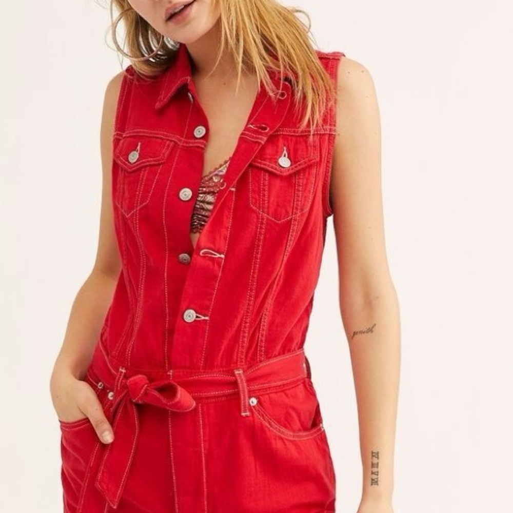 Levi’s cropped taper jumpsuit